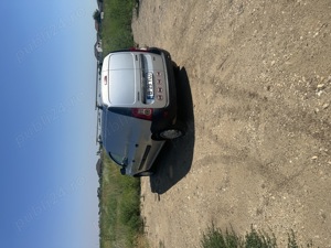 Logan Van  - imagine 5