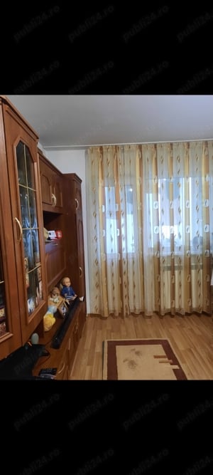 Apartament cu 2 camere de închiriat pe termen lung  - imagine 3