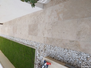 Montaj pavaje borduri rigole piatra travertin gazon județul Iași  - imagine 4