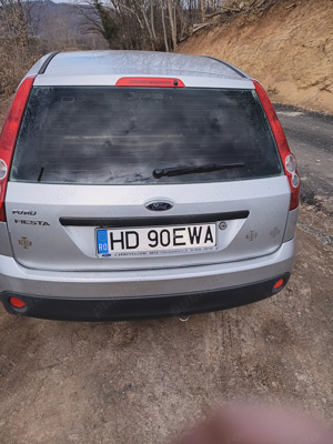 Se vinde Ford Fiesta 2005