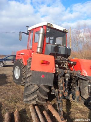 Vind tractor de 250 de cai