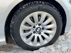 BMW E90 facelift cu cutie de viteze automata - imagine 9