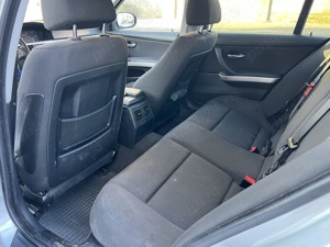 BMW E90 facelift cu cutie de viteze automata - imagine 8