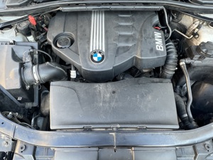 BMW E90 facelift cu cutie de viteze automata - imagine 7