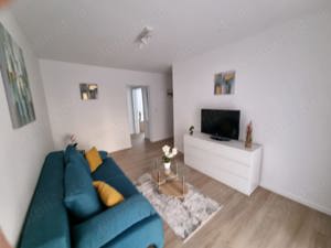 Închiriez apartament 3 camere - imagine 5