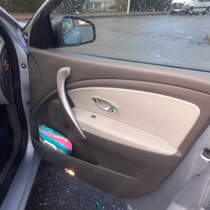 Vând Renault Fluence 2014 . Distribuie schimbăta, kit accesorii schimbat.  - imagine 9 Vând Renault Fluence 2014 . Distribuie schimbăta, kit accesorii schimbat.  - imagine 9