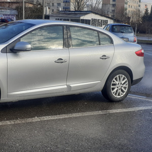 Vând Renault Fluence 2014 . Distribuie schimbăta, kit accesorii schimbat.  - imagine 10 Vând Renault Fluence 2014 . Distribuie schimbăta, kit accesorii schimbat.  - imagine 10