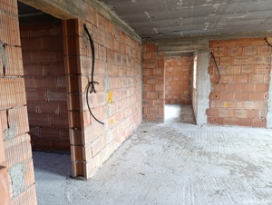 Casa la rosu, Tupilati  - imagine 7