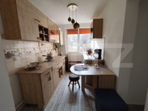 Apartament 3 camere, 60 mp, zona Cugir - imagine 2