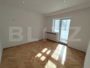 Apartament 3 camere, 63 mp, zona Cugir - imagine 2