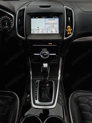Vând Ford Edge Vignale, 4x4 PowerShift  - imagine 9