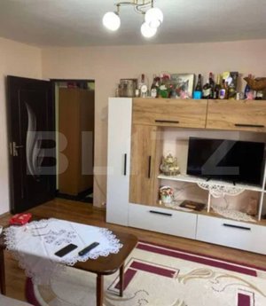 Vanzare Apartament 2 camere, 43 mp utili, Zona Micro 15 - imagine 2