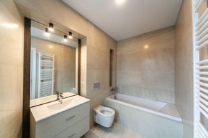 2 camere decomandat grand arena sector 4 - imagine 5