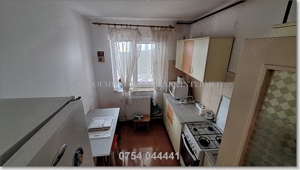 Apartament de vanzare in Constanta, Centru - 3 camere decomandat - imagine 11