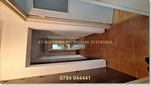 Apartament de vanzare in Constanta, Centru - 3 camere decomandat - imagine 3