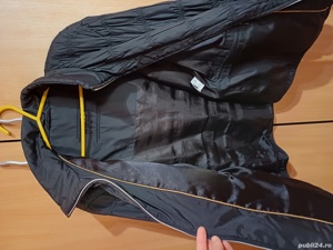 Vand geaca neagra în stare impecabila, XL. - imagine 4
