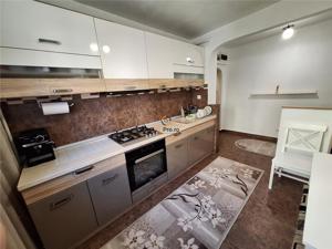 Apartament 3 camere mobilat si utilat etaj 1 zona Girocului - imagine 2