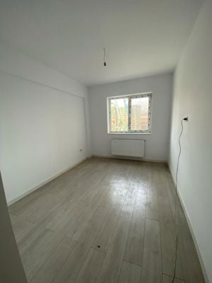 Apartament 3 camere, doua bai, bucatarie de 14 mp si balcon spatios - imagine 6