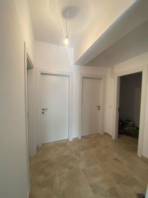 3 Camere Spatioase cu 2 Bai , Zona Brancoveanu - imagine 3