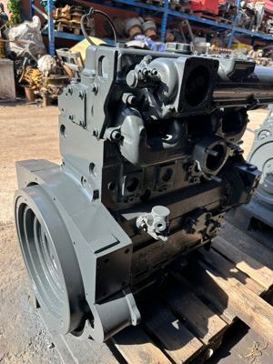 Motor Caterpillar 3054 - imagine 6