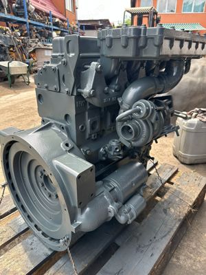 Motor Caterpillar 3054 - imagine 1