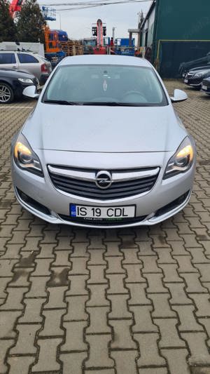Opel INSIGNIA LIMOUSINE HB   1,6 diesel   automata