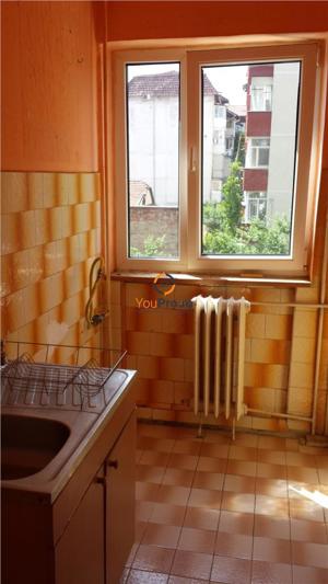 Apartament de vanzare cu 2 camere etaj 2 zona Calea Sagului