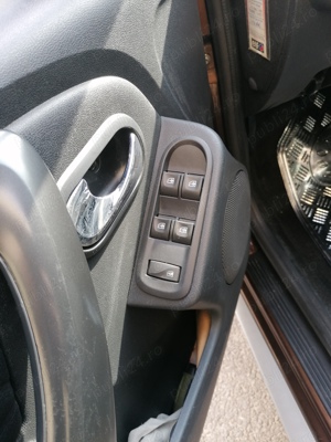 Dacia Duster 1,2 TCe 4x2 Prestige. - imagine 6