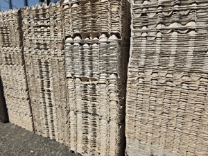 Vand cofraje refolosite oua gaina 0.4 lei   buc