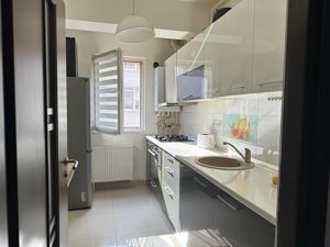 Apartament 2 camere si loc de parcare, mobilat si utilat, disponibil imediat - imagine 7