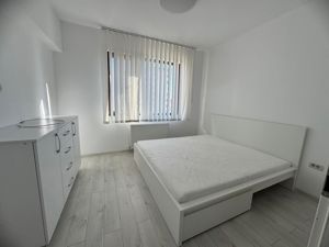 Apartament 3 camere decomandat, mobilat si utilat, loc de parcare, Sos. Salaj - imagine 12