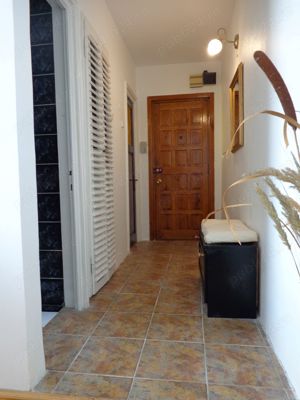 Inchiriez apartament doua camere ultracentral, strada Victoriei - imagine 7