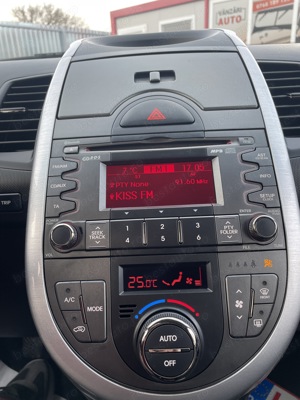 Kia Soul*af.2013*clima*1.6 diesel*unic proprietar Ro*fiscal pe loc ! - imagine 10