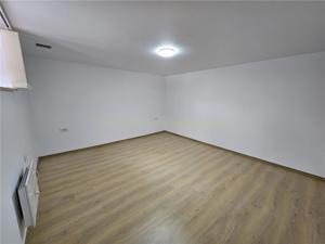 Spatiu birouri zona 13 Decembrie - imagine 18