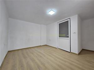 Spatiu birouri zona 13 Decembrie - imagine 12