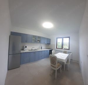 Inchiriez casa de vacanța  - imagine 4