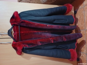 Vand haină din piele ecologica cu blana artificiala, superbă, în stare excepțională, XL