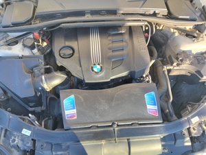 Vând BMW 318  an fabricație 2011