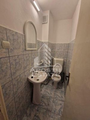 Apartament cu 3 camere in zona Complexului. centrala termica, boxa - imagine 13