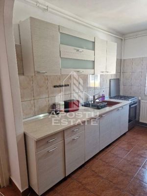 Apartament cu 3 camere in zona Complexului. centrala termica, boxa - imagine 8