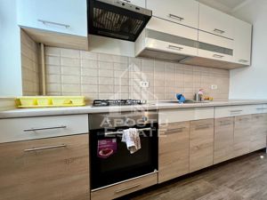 Apartament cu 3 camere, semidecomandat, in Dumbravita - imagine 7