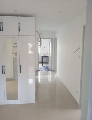 Execut lucrări de zugrăvit,glet,parchet,gresie, faianță,gips carton,renovări de apartamente 