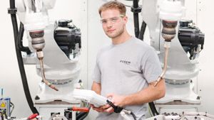 Învață o meserie tehnică   Angajăm Setter   Reglor CNC la Purem Oradea