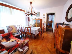 Apartament 2 camere central Piata 700 !!