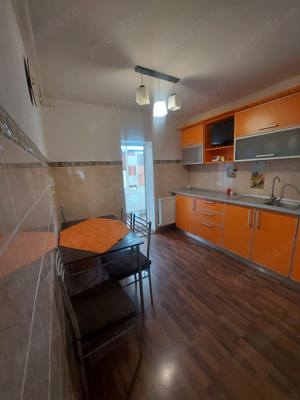 Inchiriere apartament 3 camere, zona RAGC - Targoviste