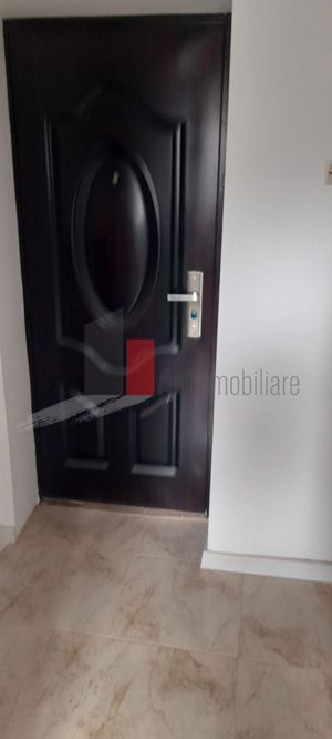 Apartament 3 camere  Titan Balcon de 14 mp - imagine 2