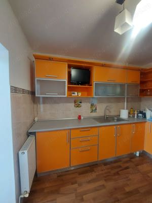 Vanzare apartament 3 camere, zona RAGC - Targoviste - imagine 4