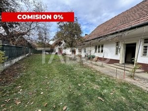 Casa cu gradina 3 camere anexe gospodaresti 5702 mp teren in Gura Vaii