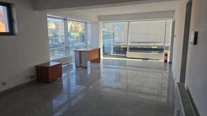 Inchiriere spatiu comercial, zona micro 4 - Targoviste - imagine 3