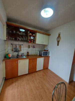 Vanzare apartament 3 camere, zona Spitalul Judetean - Targoviste - imagine 3